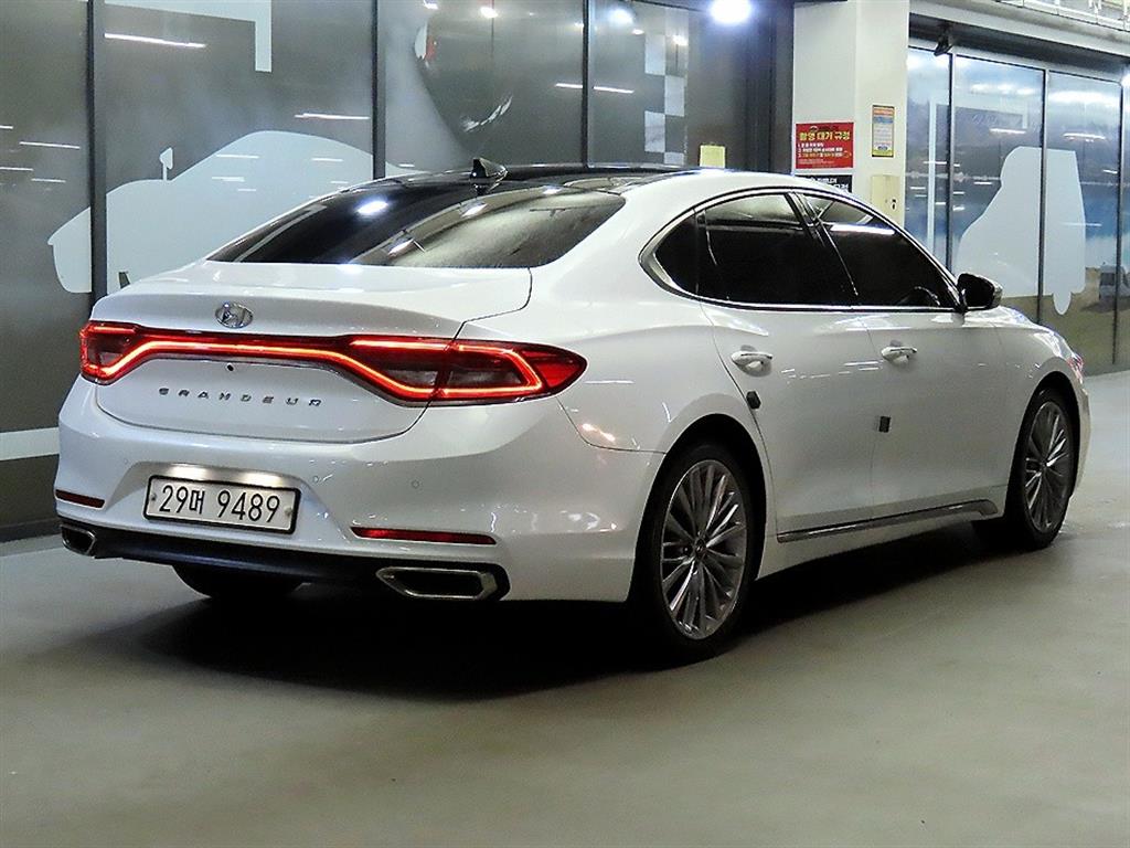 HYUNDAI Grandeur - Vista 4
