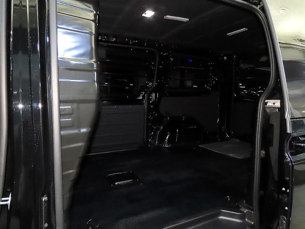 HYUNDAI Staria - Vista 7