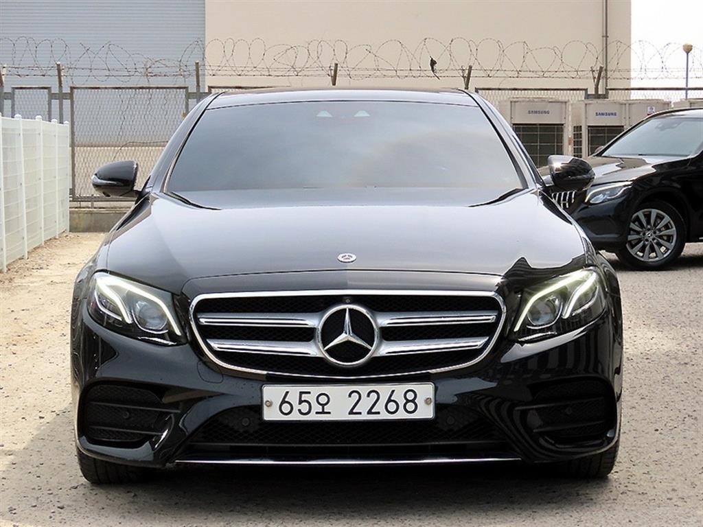 Mercedes Benz E class 2017 Negro - Importación desde Corea - HF Imports Iquique - Foto 1