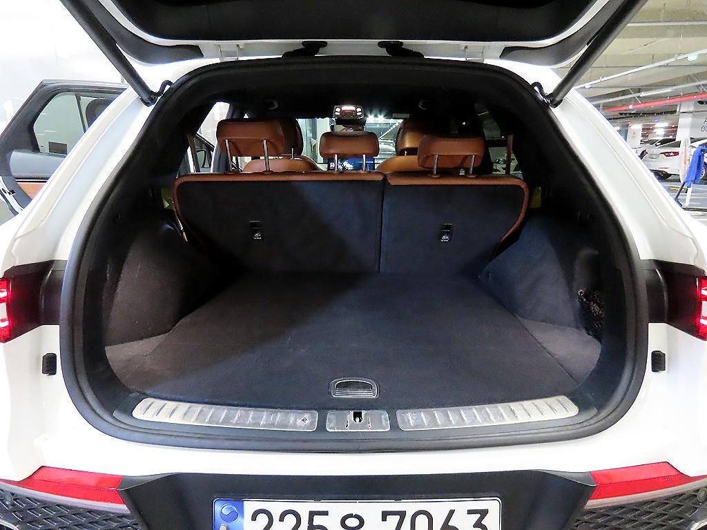 Genesis GV70 2024 Blanco - Importación desde Corea - HF Imports Iquique - Foto 17