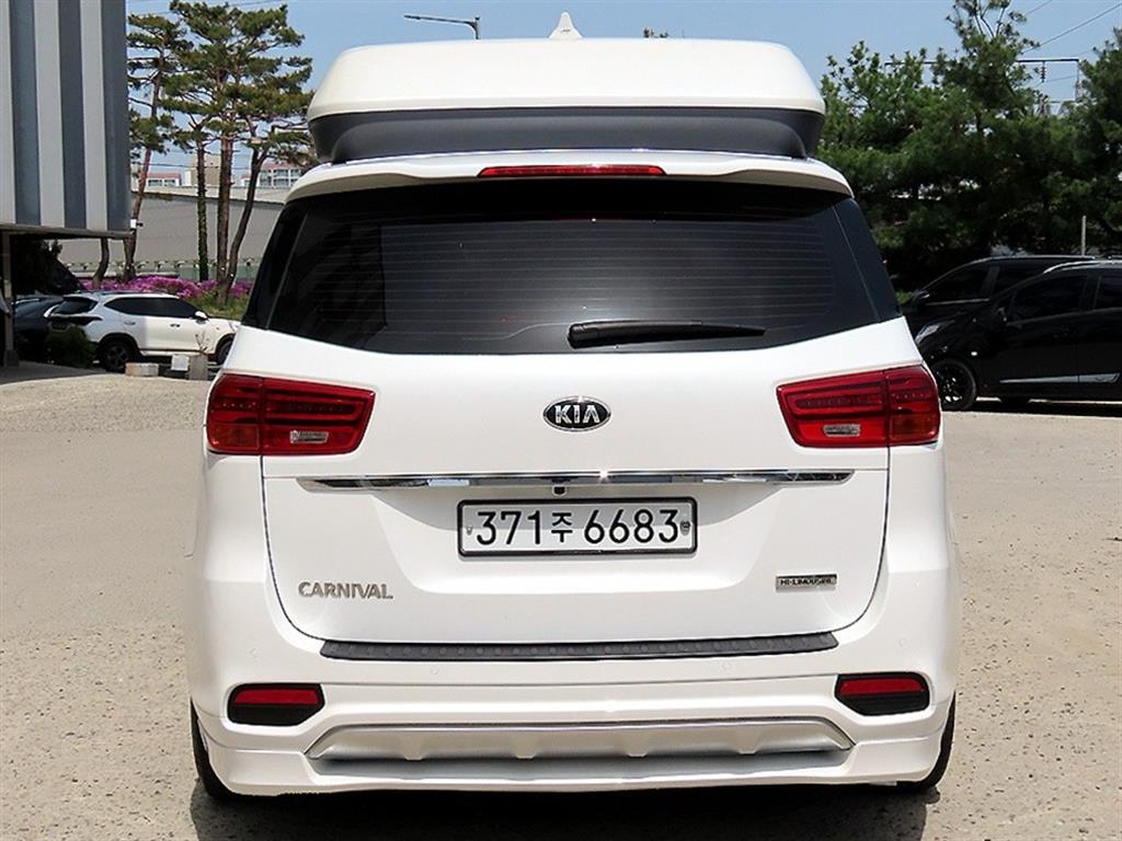 KIA Carnival - Vista 4