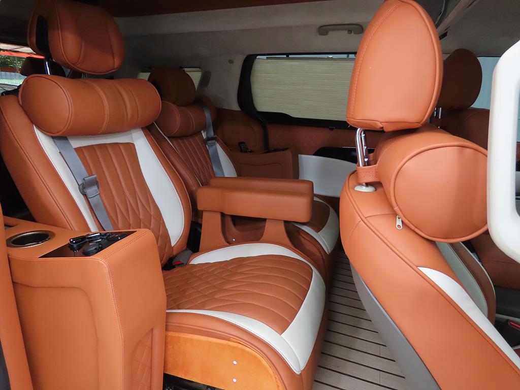 KIA Carnival - Vista 7