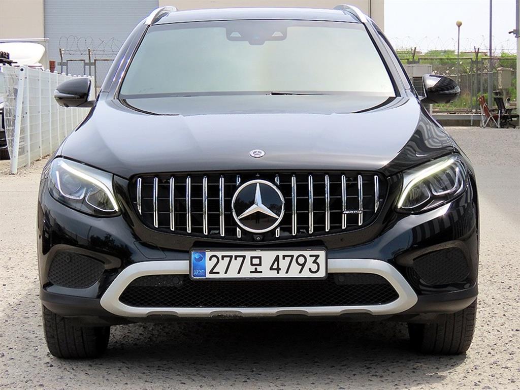 Mercedes Benz GLC Class 2019 Negro - Importación desde Corea - HF Imports Iquique - Foto 1