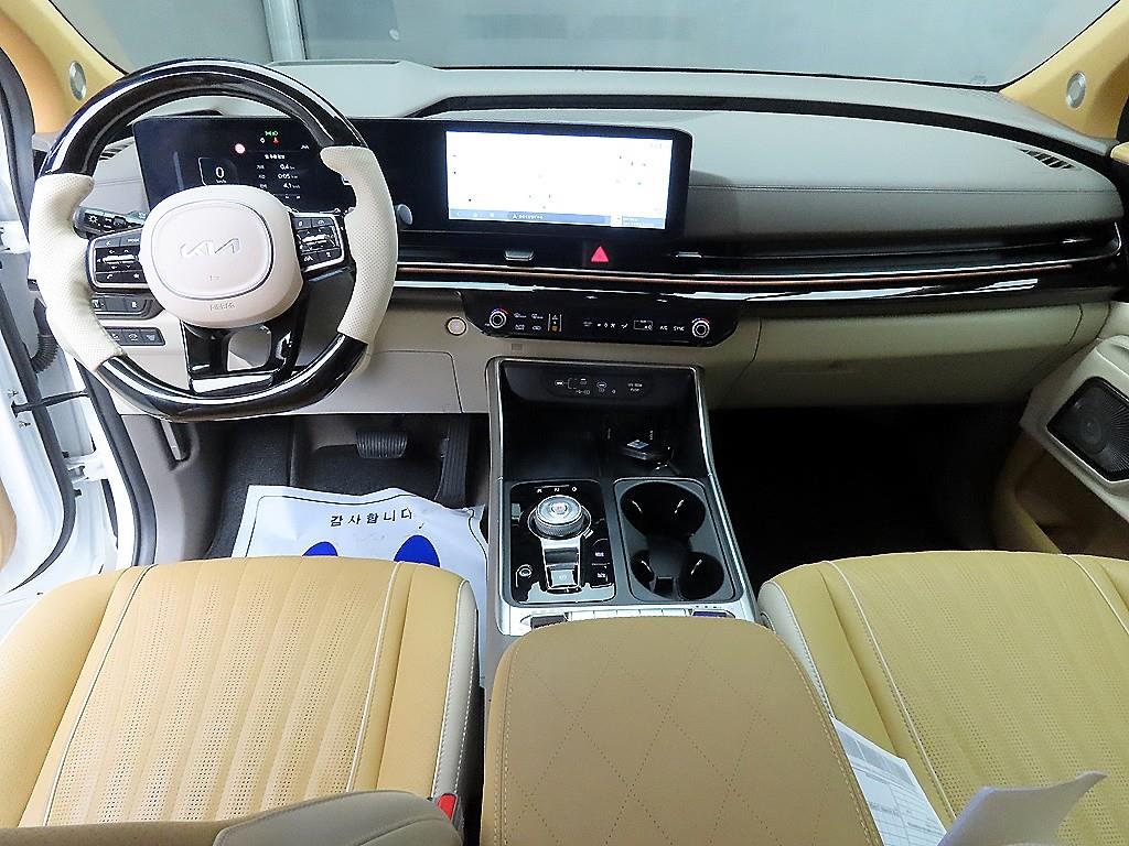 KIA Carnival - Vista 7