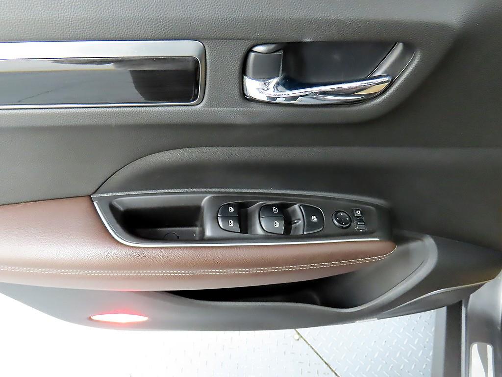 SAMSUNG QM6 - Vista 11