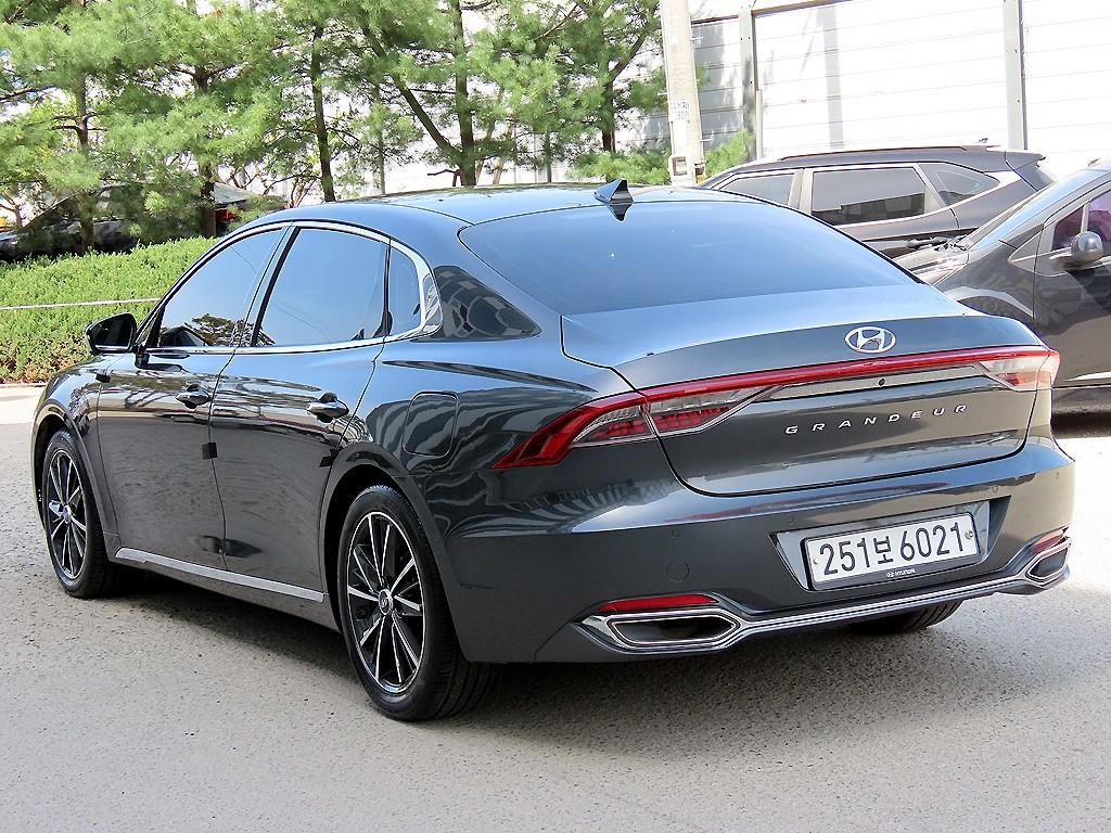 HYUNDAI Grandeur - Vista 3