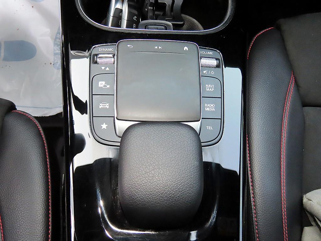 Mercedes Benz CLA Class 2022 Blanco - Importación desde Corea - HF Imports Iquique - Foto 13