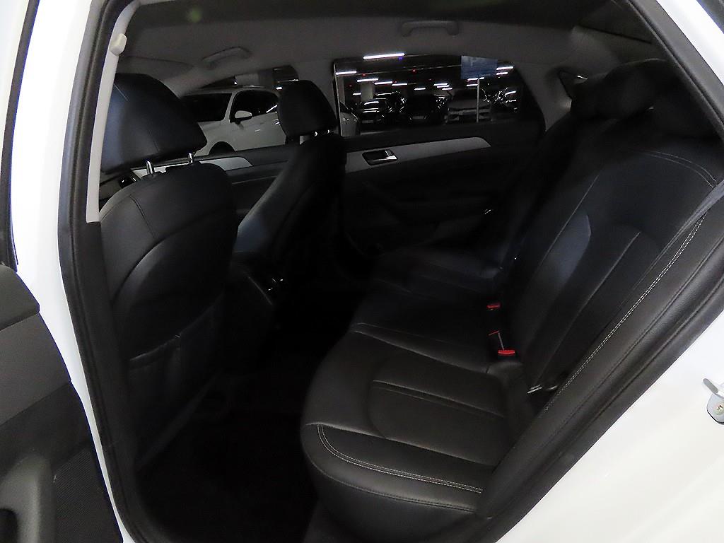 HYUNDAI Sonata - Vista 7