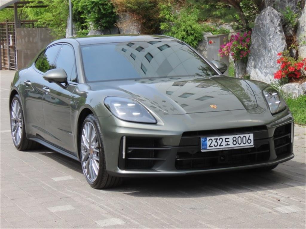 Porsche Panamera - Vista 3