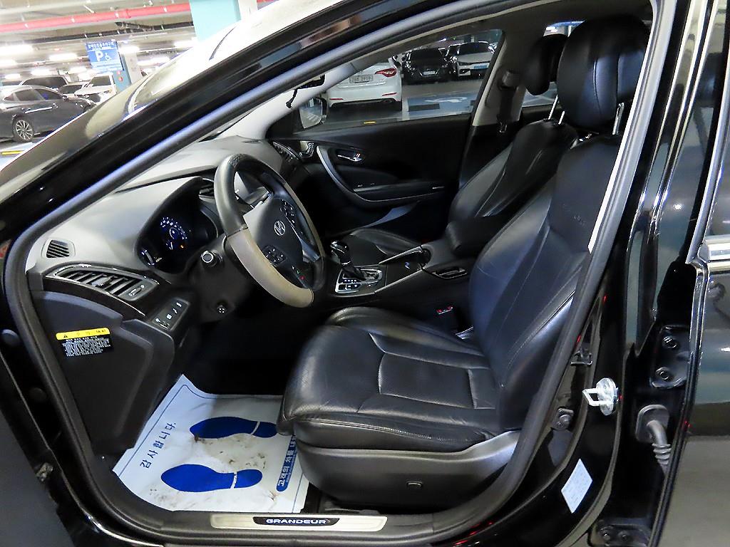 HYUNDAI Grandeur - Vista 6