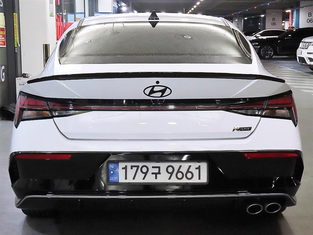 HYUNDAI Avante - Vista 5