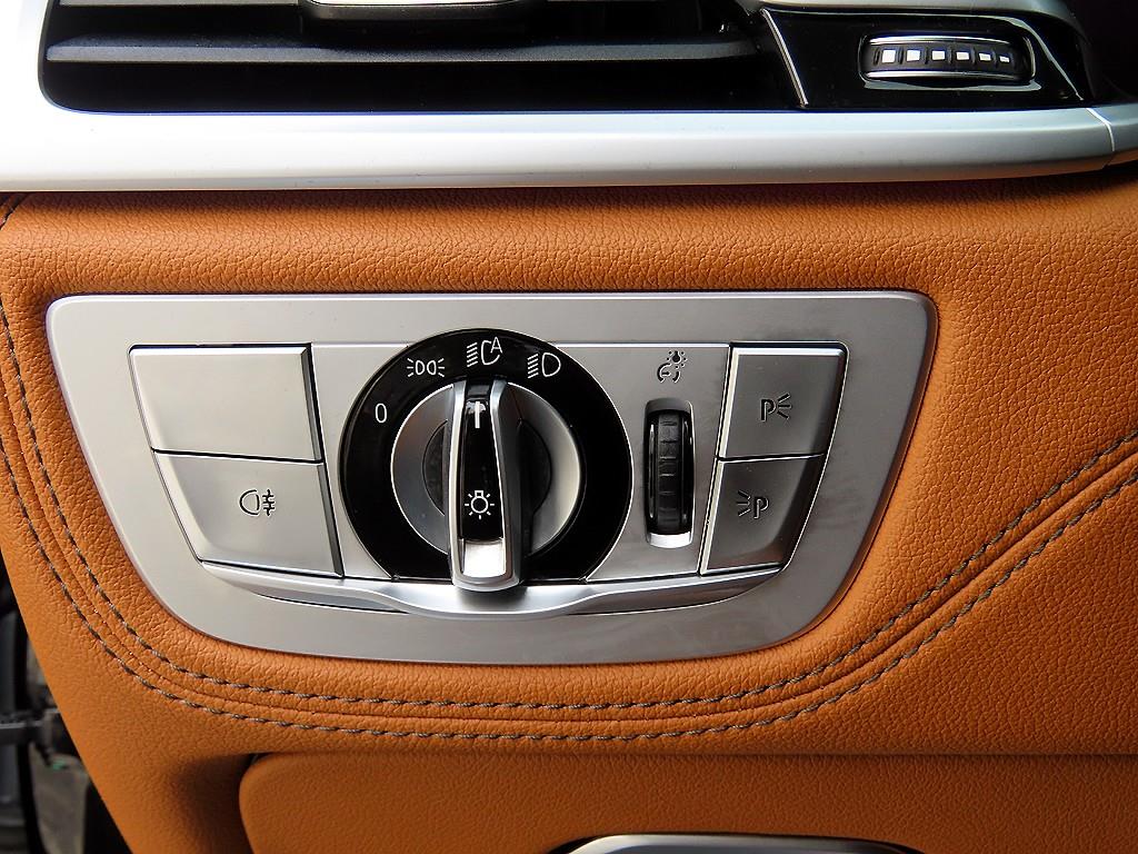 BMW 7 Series - Vista 12