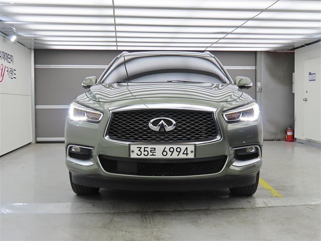 Infiniti QX - Vista 2