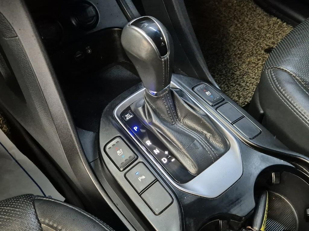 HYUNDAI Maxcruz - Vista 8