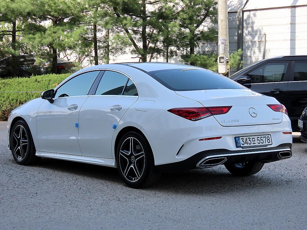 Mercedes Benz CLA Class - Vista 3