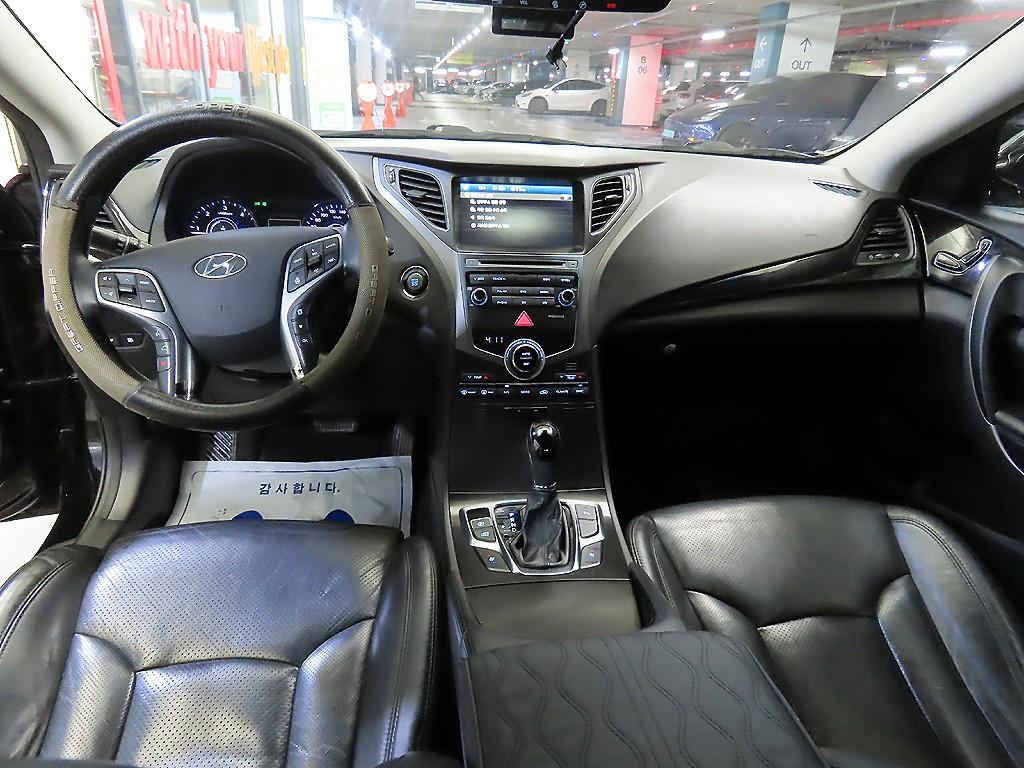 HYUNDAI Grandeur - Vista 10