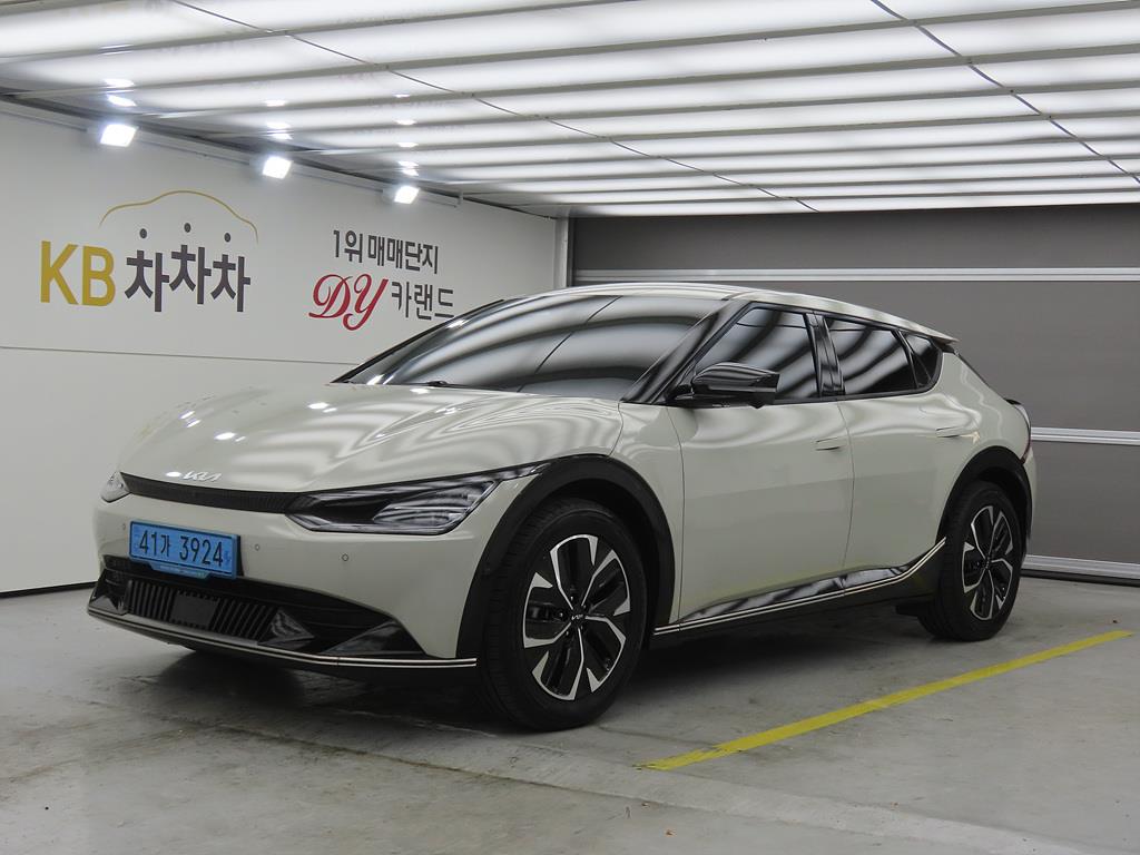 KIA EV6 2022 Blanco - Importación desde Corea - HF Imports Iquique - Foto 1