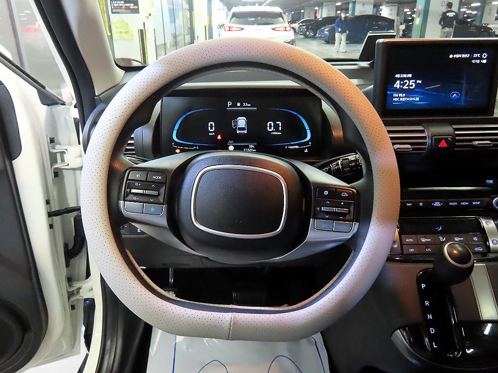 HYUNDAI Casper - Vista 8