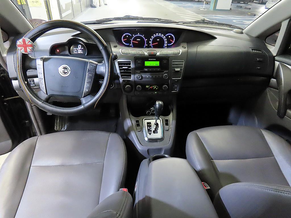 Ssangyong Korando - Vista 11
