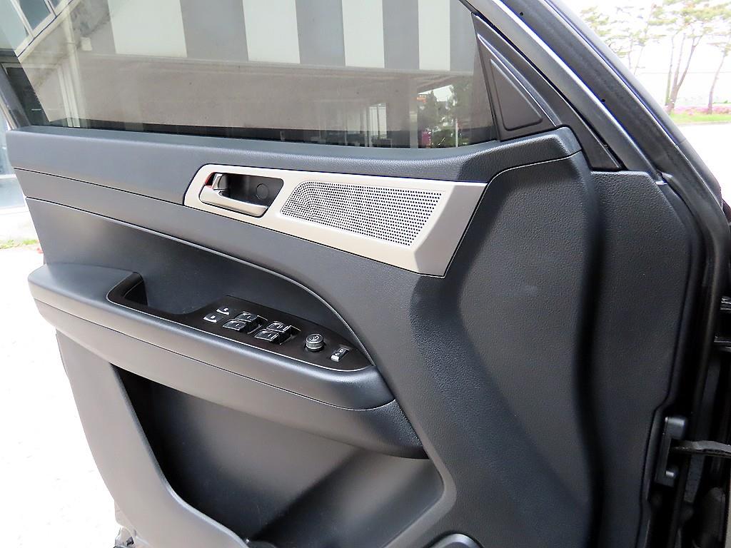 Ssangyong Rexton - Vista 11