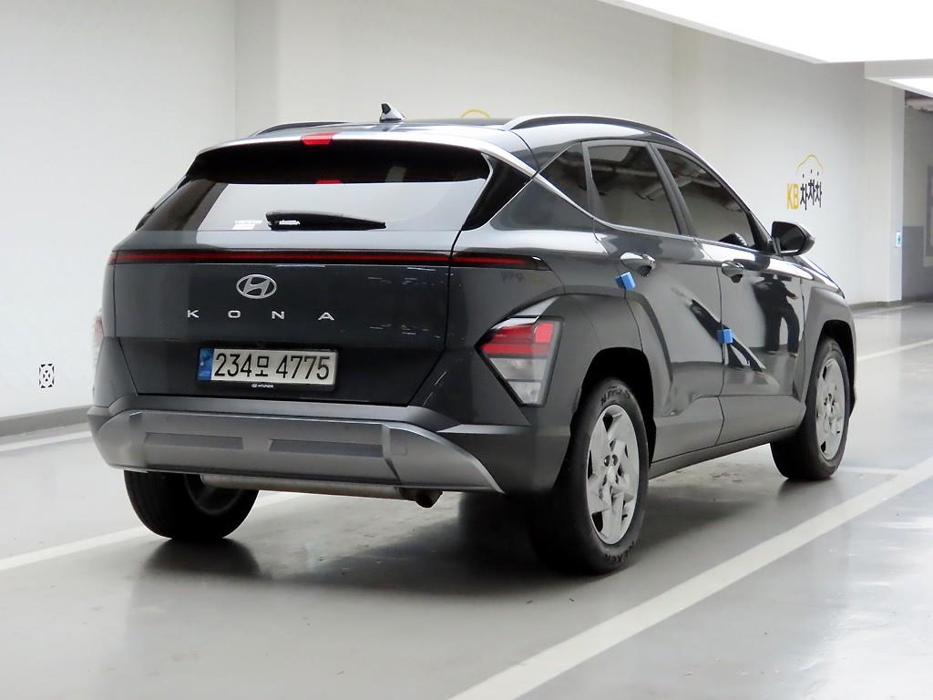HYUNDAI Kona - Vista 4