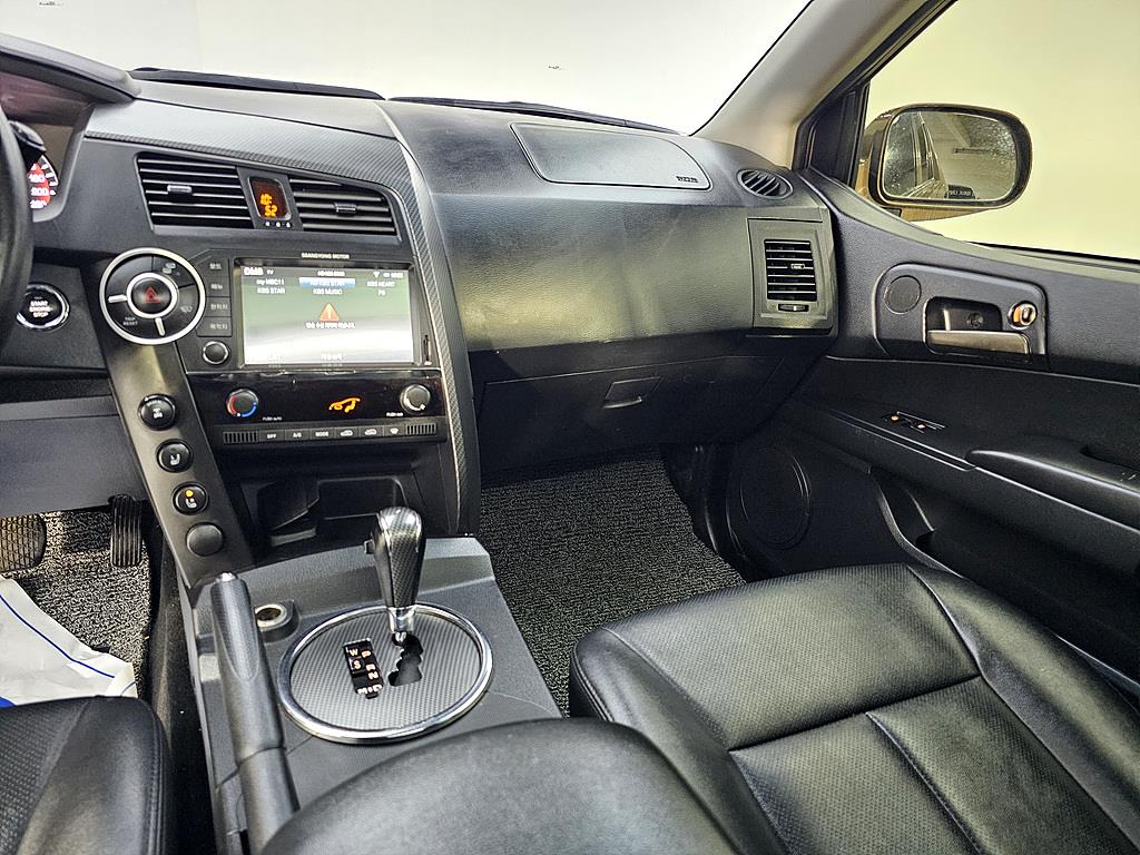 Ssangyong Korando - Vista 10