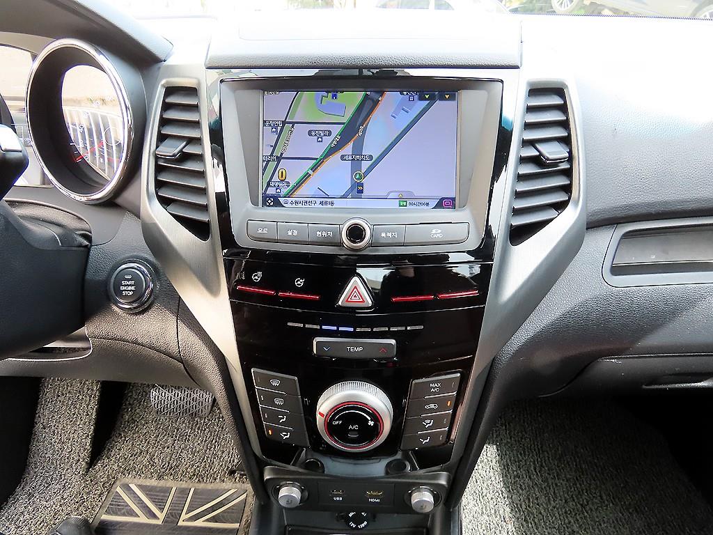 Ssangyong Tivoli 2019 Blanco - Importación desde Corea - HF Imports Iquique - Foto 14