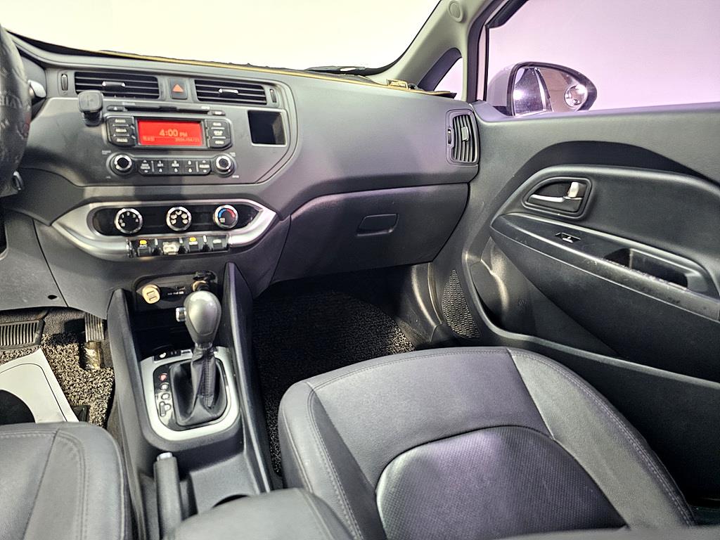 KIA Pride - Vista 10