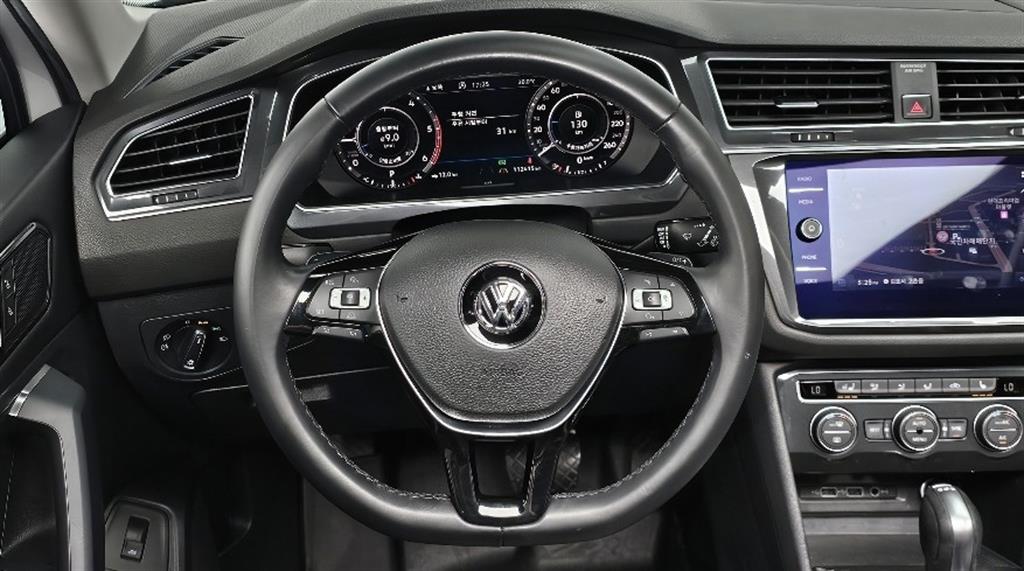 Volkswagen Tiguan - Vista 12