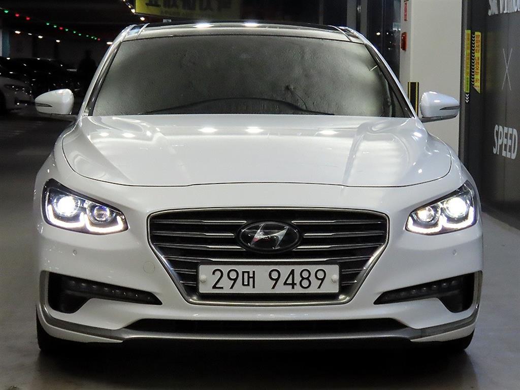 HYUNDAI Grandeur - Vista 2