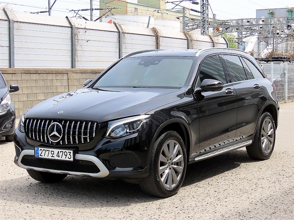 Mercedes Benz GLC Class - Vista 2