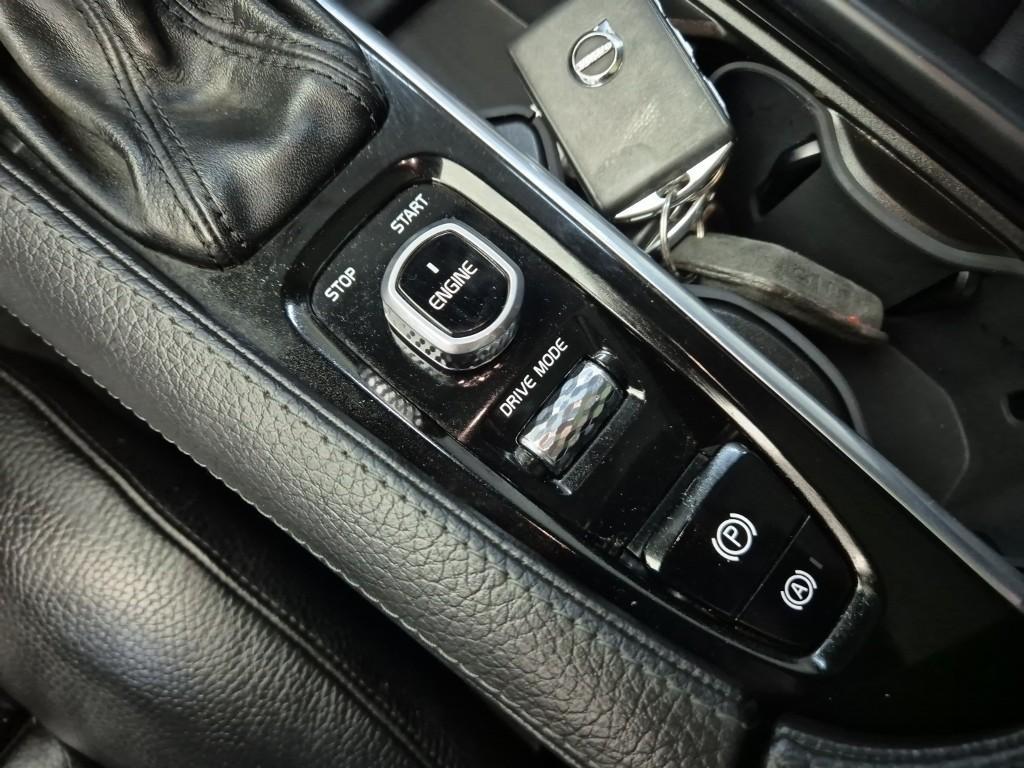 Volvo XC90 2017 Negro - Importación desde Corea - HF Imports Iquique - Foto 17