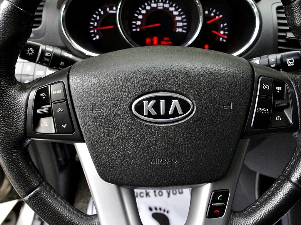 KIA Sorento - Vista 11