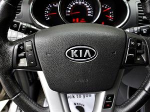 KIA Sorento - Vista 12