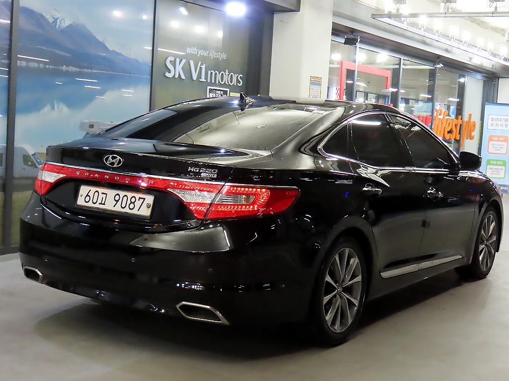 HYUNDAI Grandeur - Vista 4