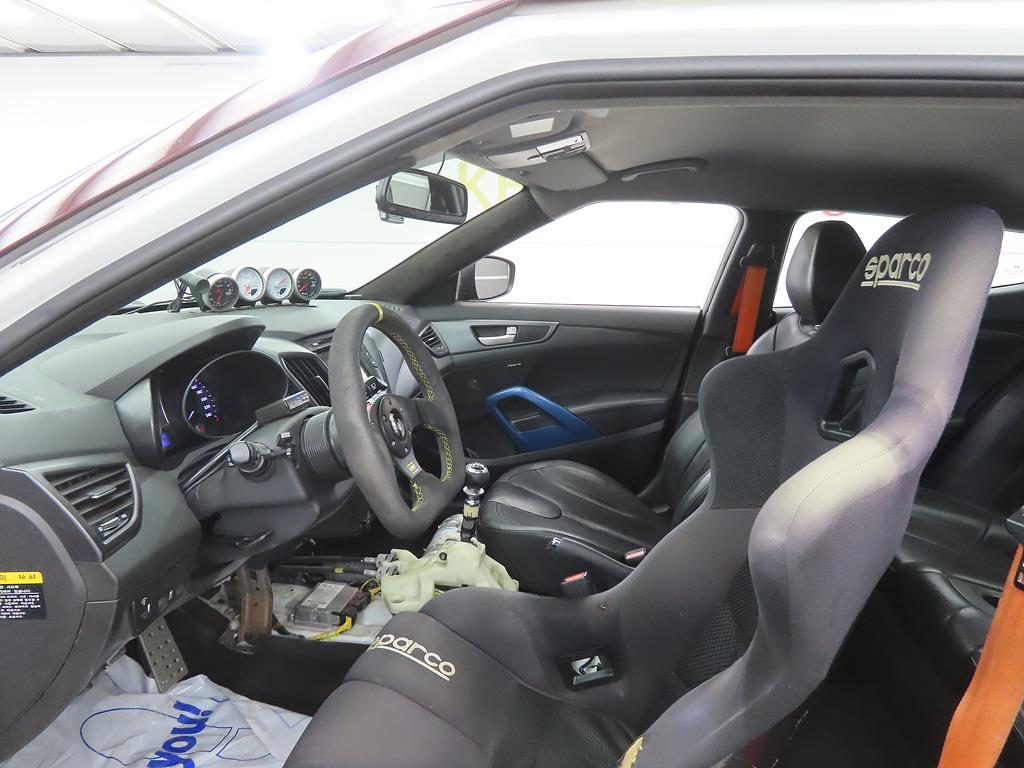 HYUNDAI Veloster - Vista 5