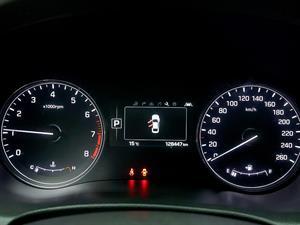 HYUNDAI Genesis - Vista 12