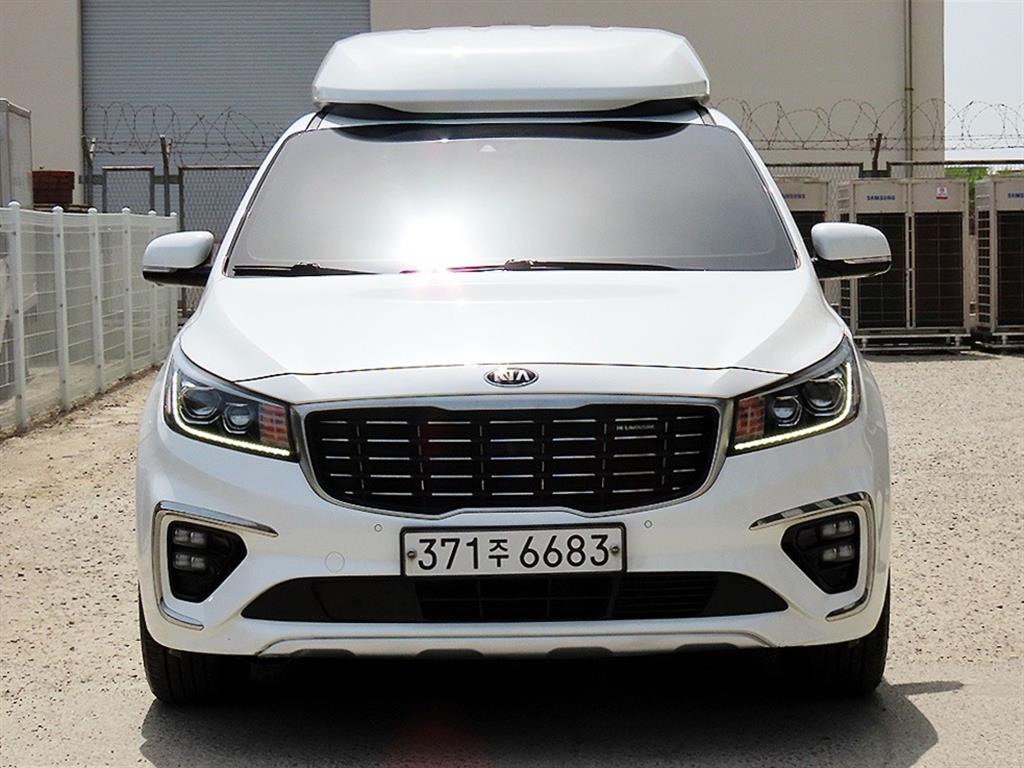 KIA Carnival 2020 Blanco - Importación desde Corea - HF Imports Iquique - Foto 1