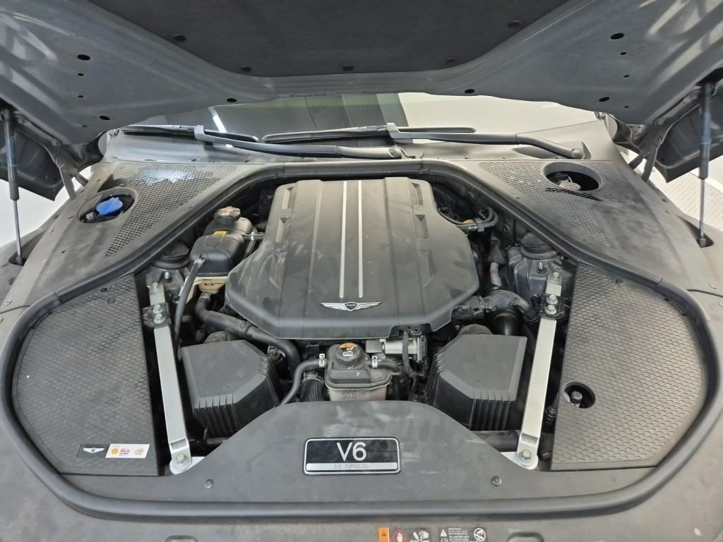 Genesis G90 - Vista 6