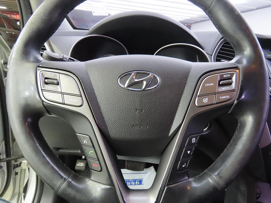 HYUNDAI Santa Fe - Vista 9