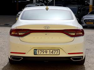 HYUNDAI Grandeur - Vista 6