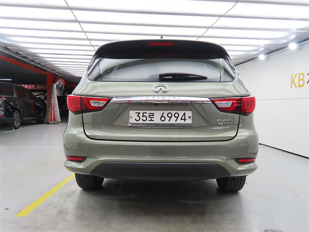 Infiniti QX - Vista 3