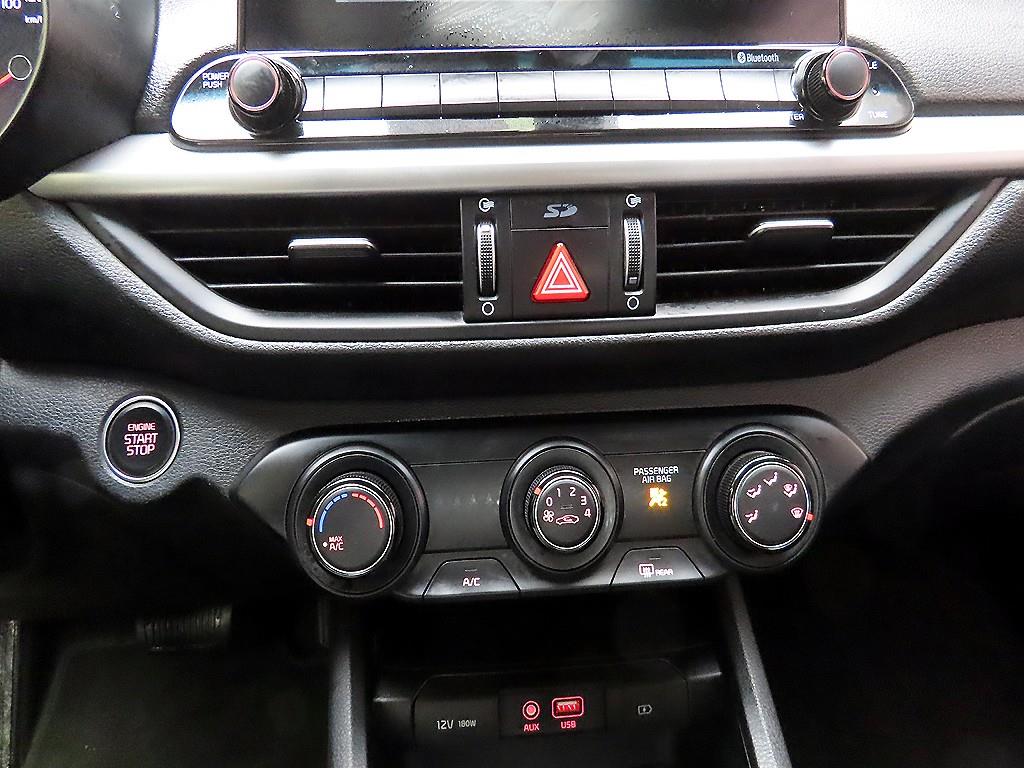 KIA K3 2019 Blanco - Importación desde Corea - HF Imports Iquique - Foto 16