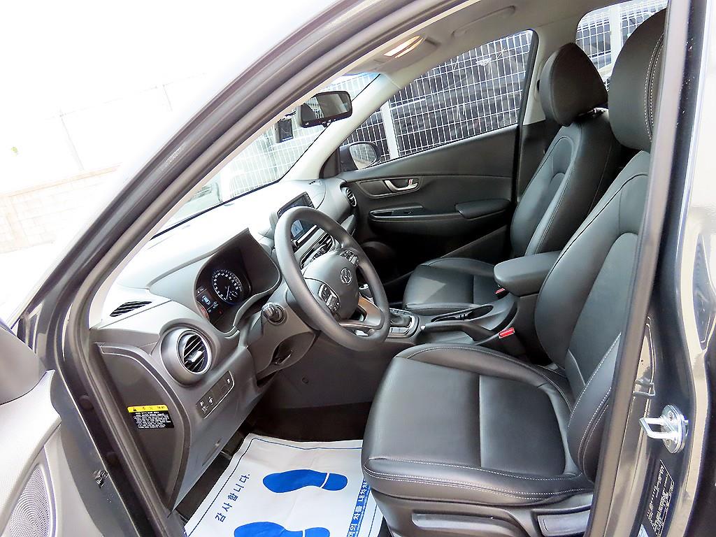 HYUNDAI Kona - Vista 5