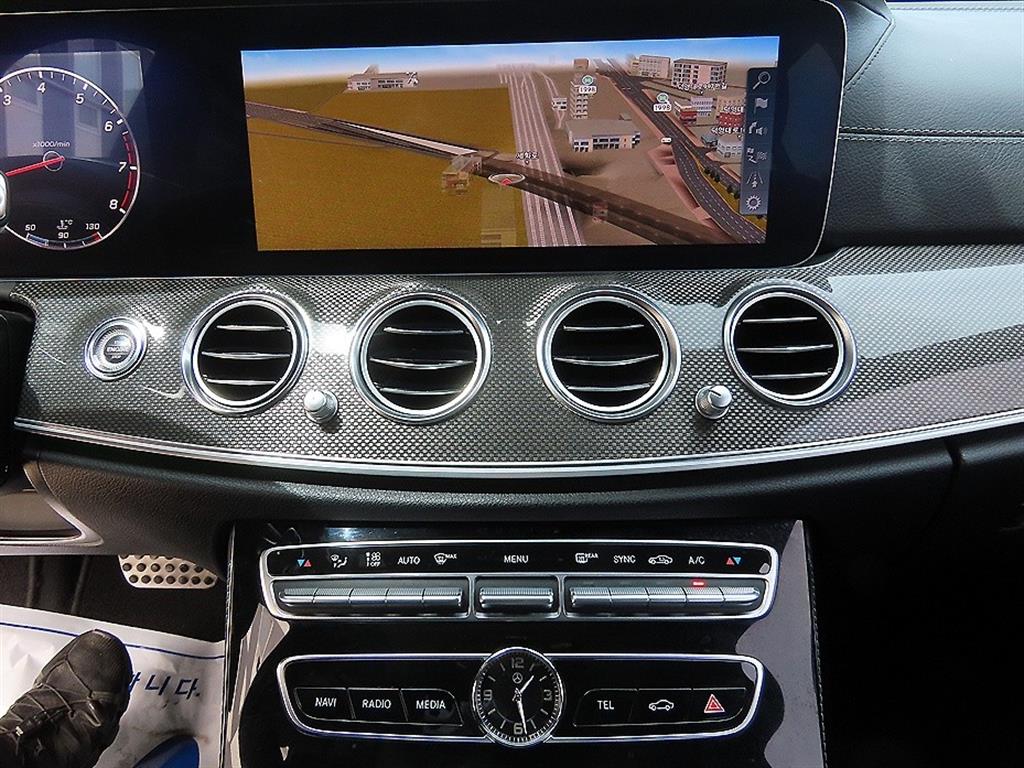 Mercedes Benz E class 2017 Negro - Importación desde Corea - HF Imports Iquique - Foto 13