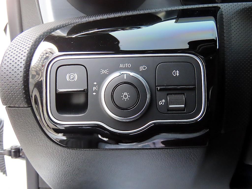 Mercedes Benz CLA Class - Vista 12