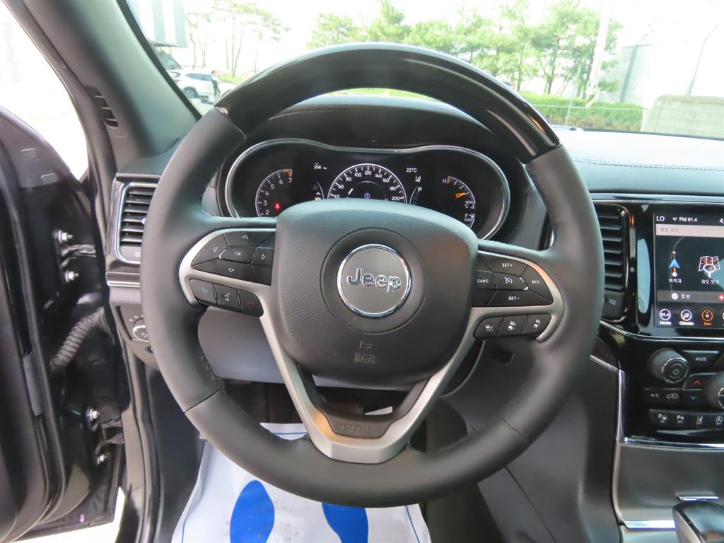 Jeep Cherokee - Vista 9
