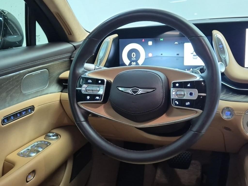 Genesis G90 - Vista 8