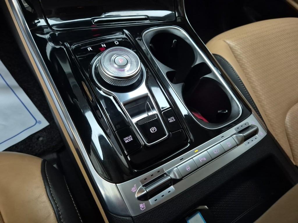 KIA Carnival - Vista 9