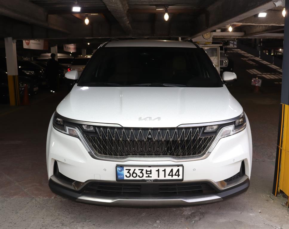 KIA Carnival 2022 Blanco - Importación desde Corea - HF Imports Iquique - Foto 1